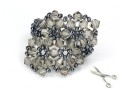 Materialkit "4er Blumenring" aus Bicone Black Diamond